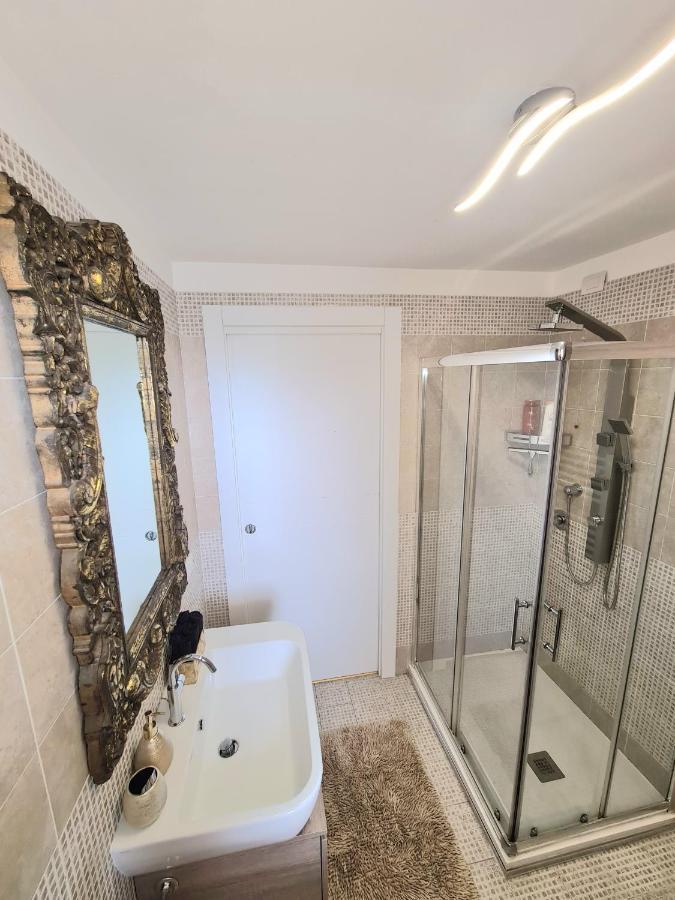فندق Penthouse Genneruxi كالياري المظهر الخارجي الصورة